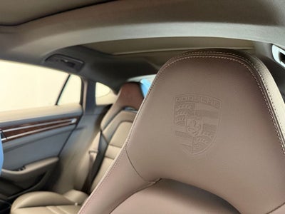 2022 Porsche Panamera 4