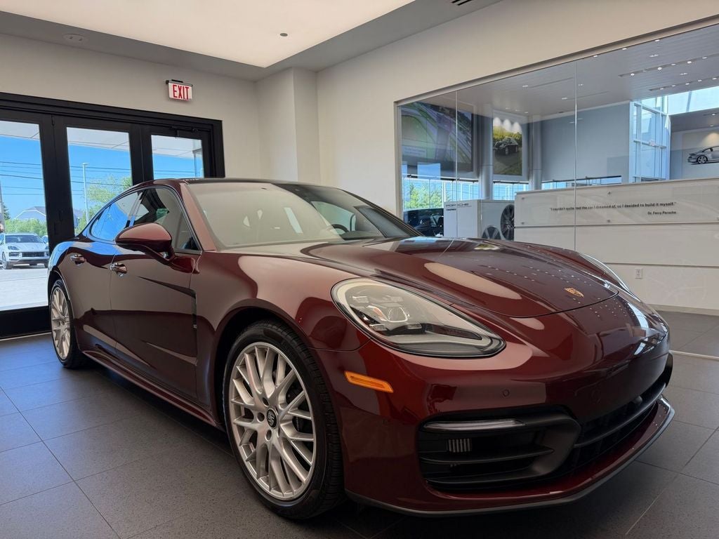 2022 Porsche Panamera 4