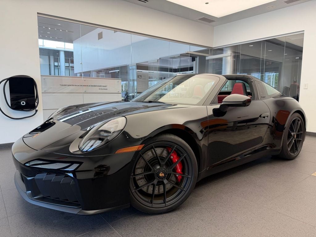 2025 Porsche 911 Targa 4 GTS