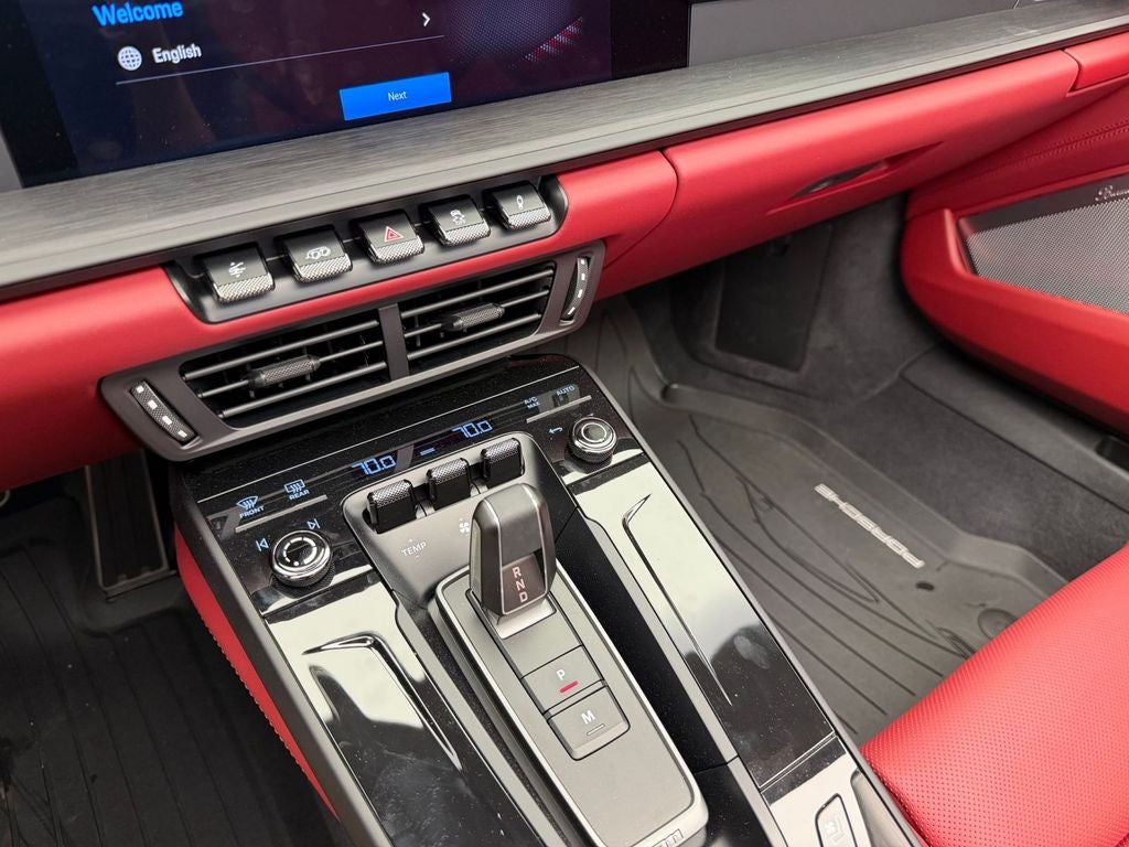 2025 Porsche 911 Targa 4 GTS