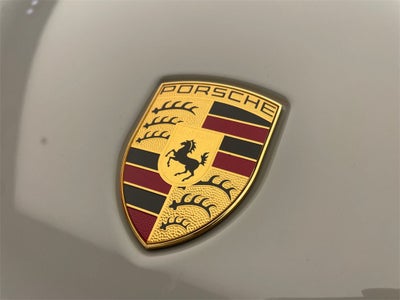2025 Porsche Macan AWD