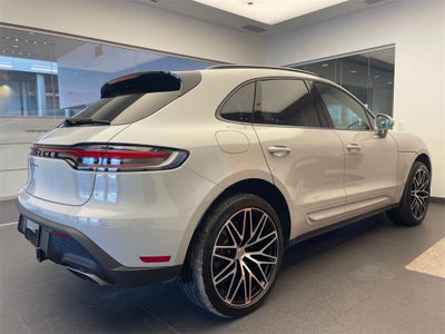 2025 Porsche Macan AWD