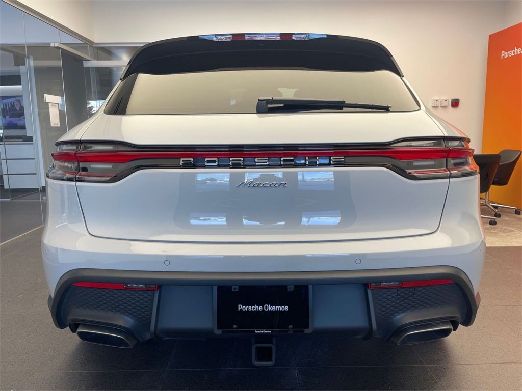 2025 Porsche Macan AWD