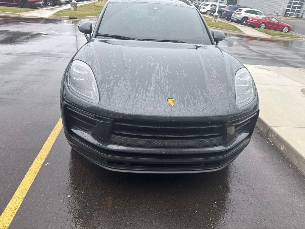 2022 Porsche Macan AWD