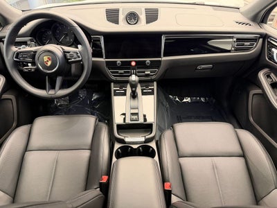 2026 Porsche Macan AWD