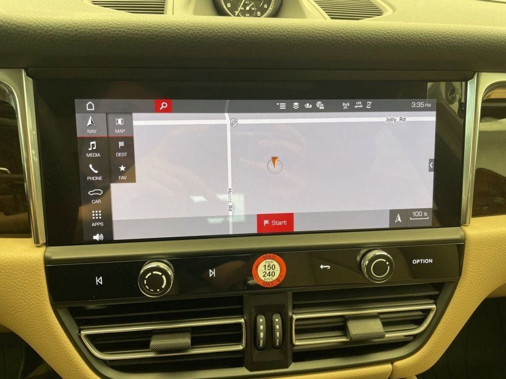 2025 Porsche Macan AWD