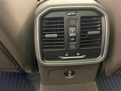 2025 Porsche Macan AWD