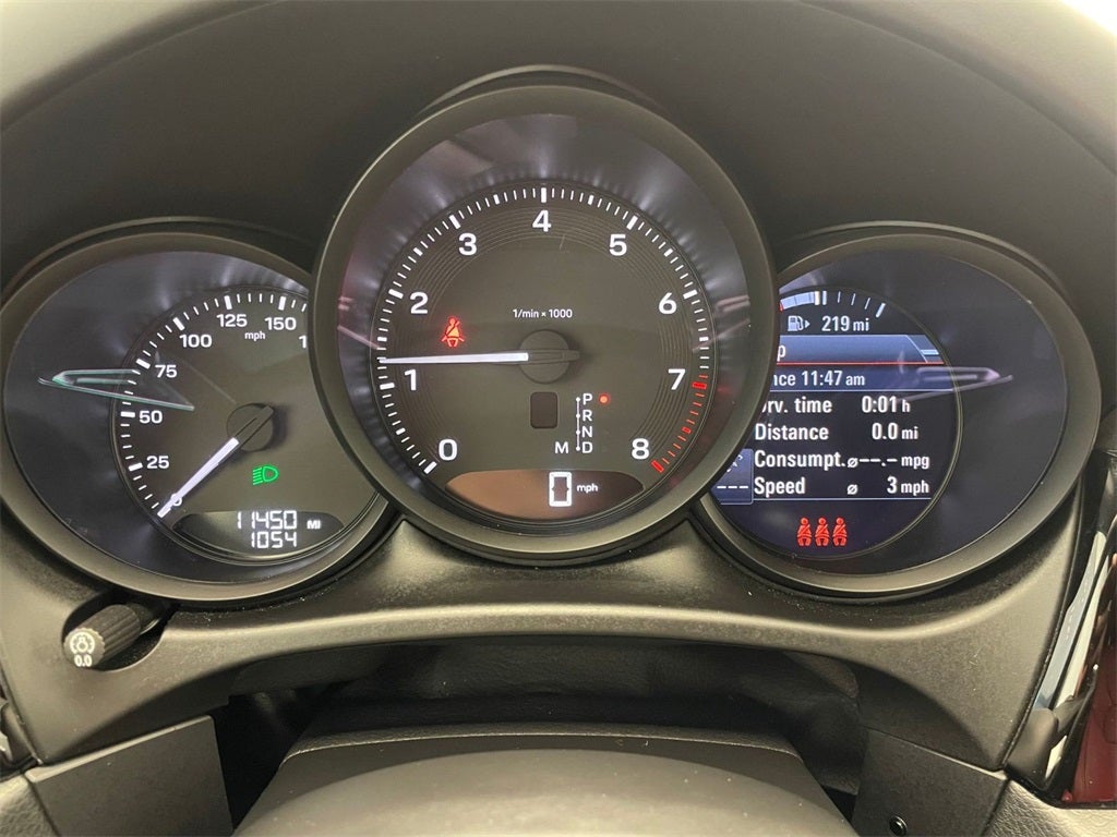 2025 Porsche Macan AWD