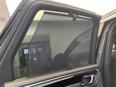 2025 Porsche Macan AWD