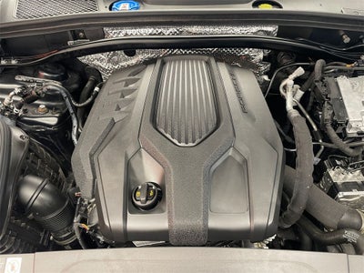 2025 Porsche Macan AWD