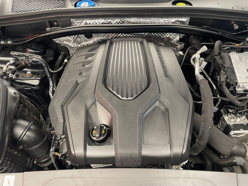 2025 Porsche Macan AWD