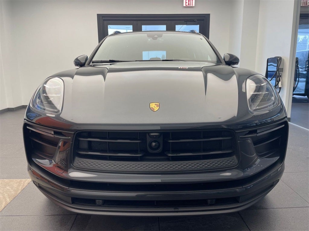 2025 Porsche Macan AWD