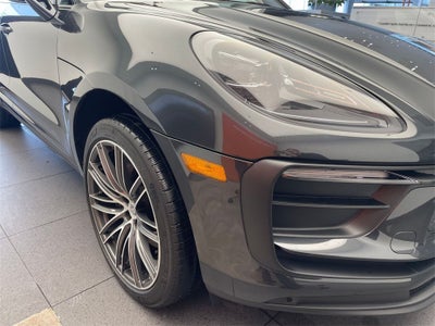 2025 Porsche Macan AWD
