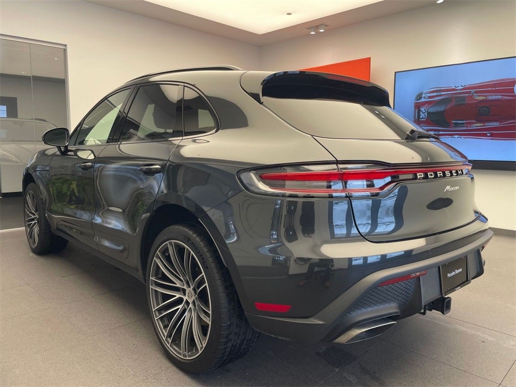 2025 Porsche Macan AWD