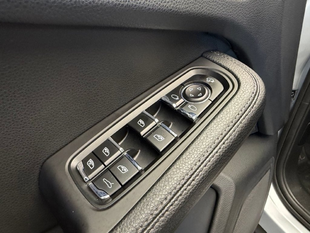 2017 Porsche Macan AWD