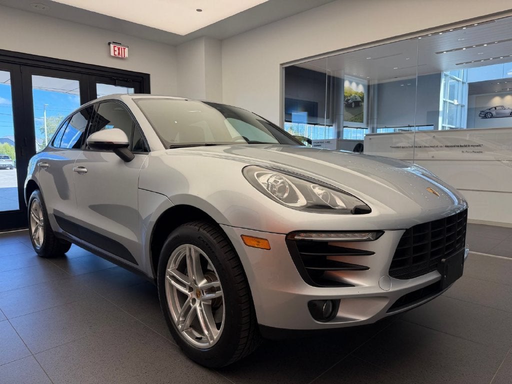 2017 Porsche Macan AWD