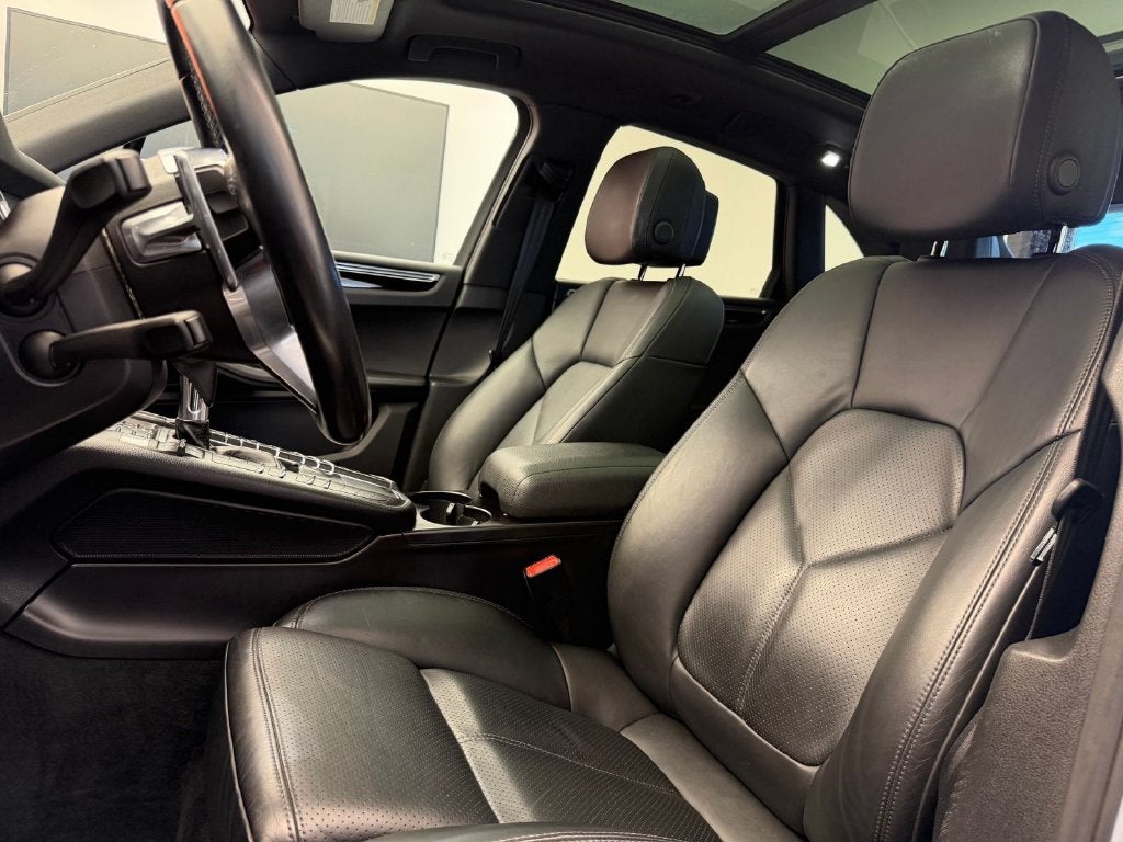 2017 Porsche Macan AWD