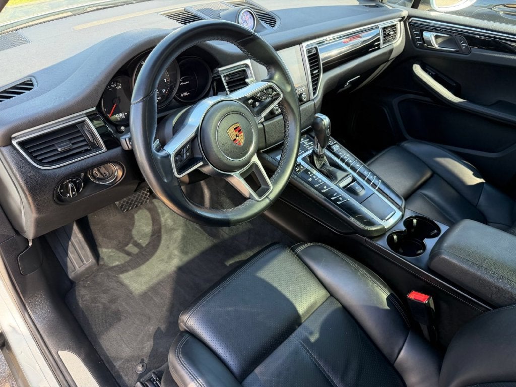 2017 Porsche Macan AWD