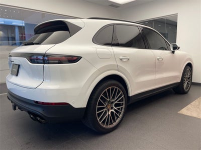 2022 Porsche Cayenne Platinum Edition