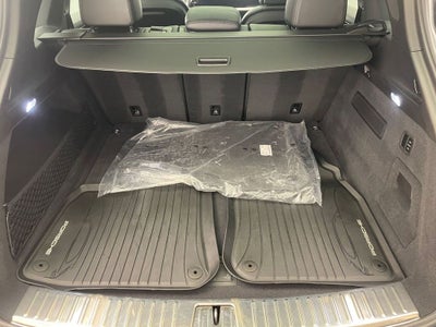 2025 Porsche Cayenne AWD