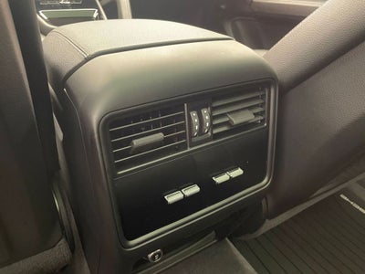 2025 Porsche Cayenne AWD