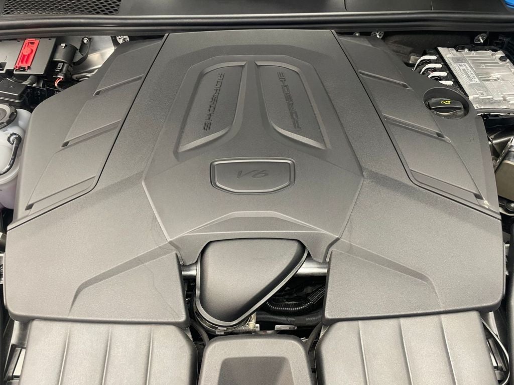 2025 Porsche Cayenne AWD