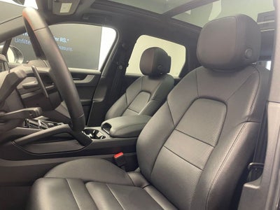 2025 Porsche Cayenne AWD