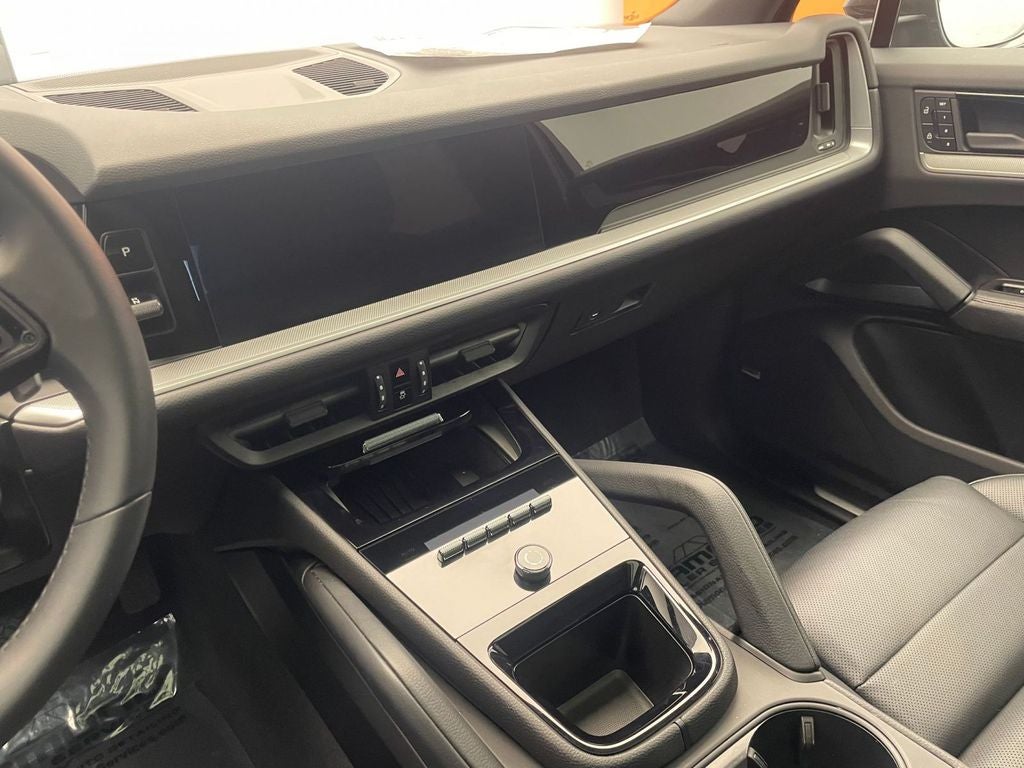 2025 Porsche Cayenne AWD