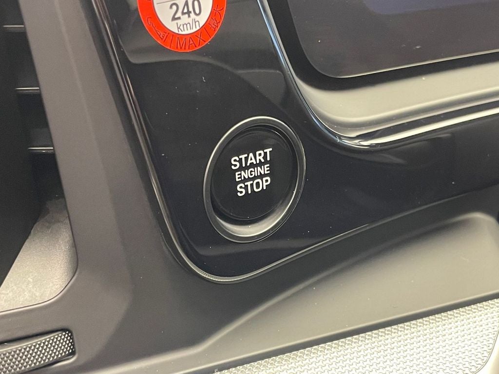 2025 Porsche Cayenne AWD