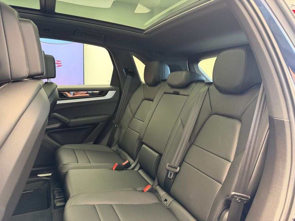 2024 Porsche Cayenne AWD