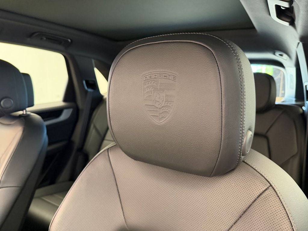 2024 Porsche Cayenne AWD