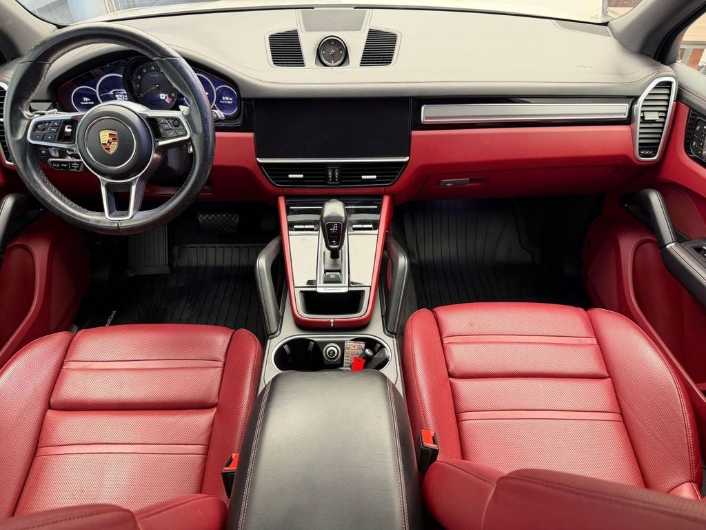 2023 Porsche Cayenne Platinum Edition