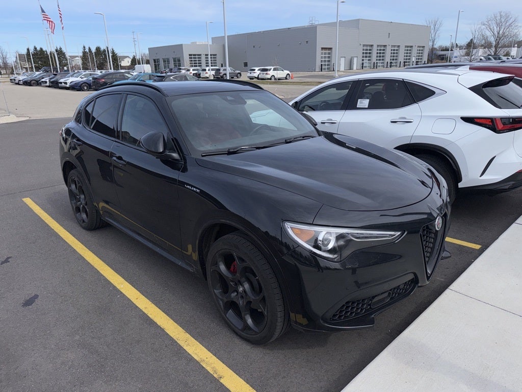 2023 Alfa Romeo Stelvio Veloce