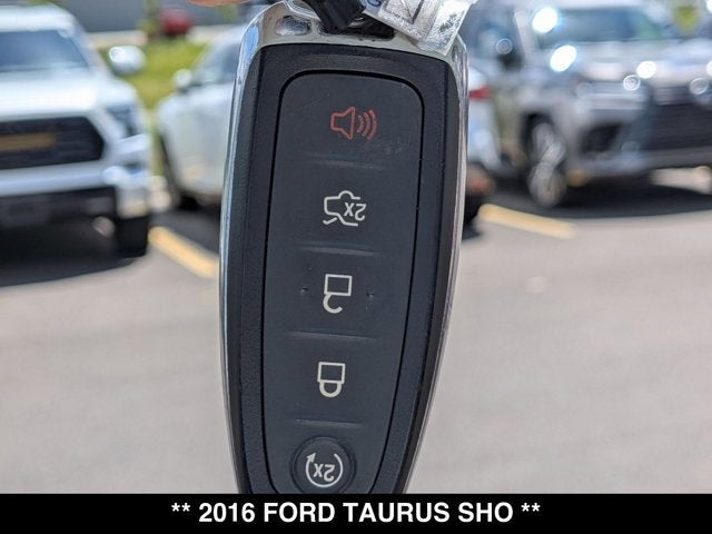 2016 Ford Taurus SHO