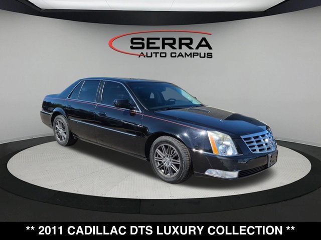 2011 Cadillac DTS Luxury Collection