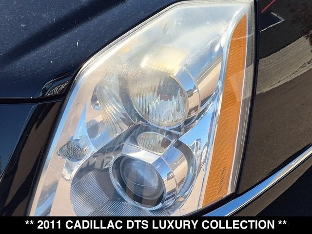 2011 Cadillac DTS Luxury Collection
