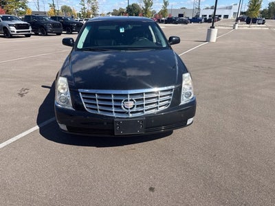 2011 Cadillac DTS Luxury Collection