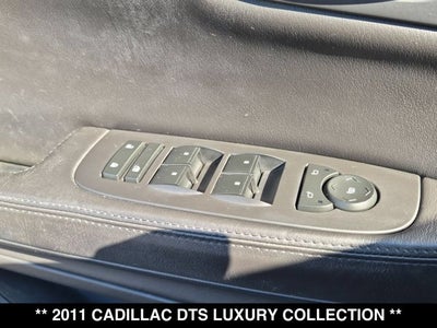 2011 Cadillac DTS Luxury Collection