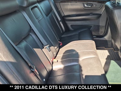 2011 Cadillac DTS Luxury Collection