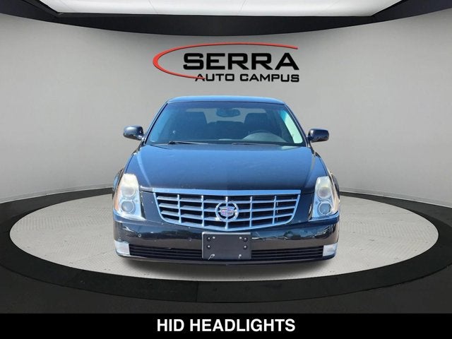 2011 Cadillac DTS Luxury Collection