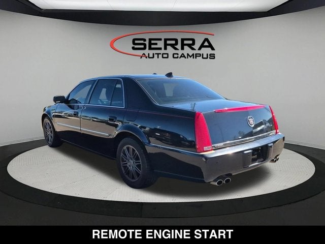 2011 Cadillac DTS Luxury Collection