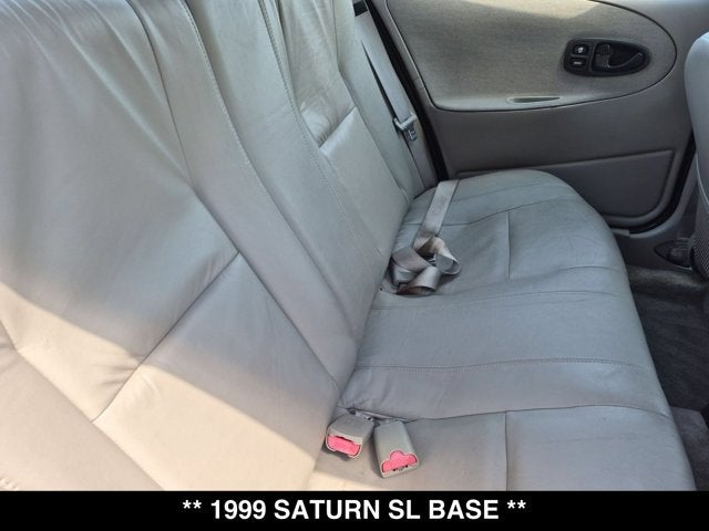 1999 Saturn SL Base