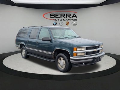 1999 Chevrolet Suburban Base