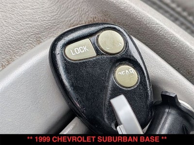 1999 Chevrolet Suburban Base