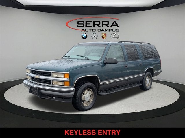 1999 Chevrolet Suburban Base