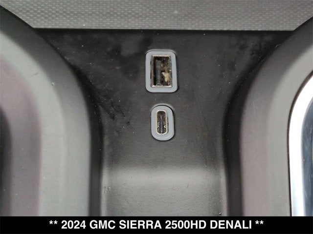 2024 GMC Sierra 2500HD Denali