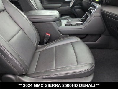 2024 GMC Sierra 2500HD Denali