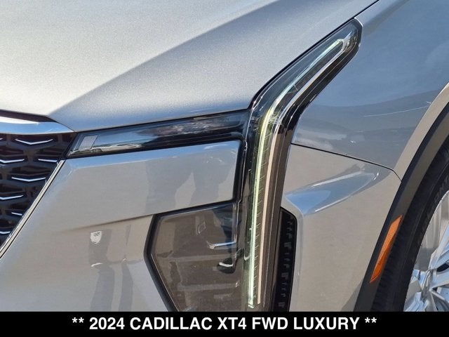 2024 Cadillac XT4 FWD Luxury
