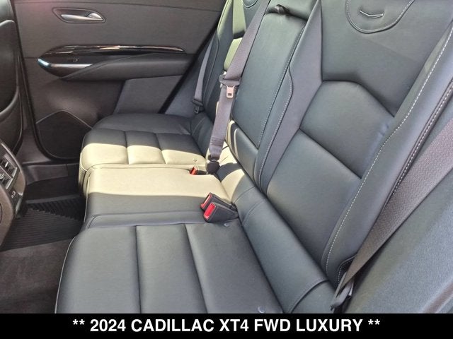2024 Cadillac XT4 FWD Luxury