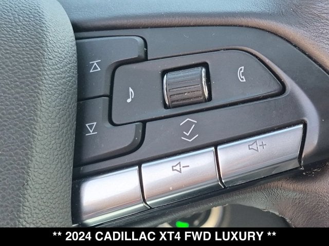 2024 Cadillac XT4 FWD Luxury
